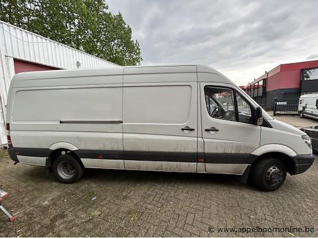 Lichte vrachtwagen mercedes-benz, sprinter, 154237km, zonder boorddocumenten, koper ontvangt een attest van verlies van de boorddocumenten van de gerechtsdeurwaarder - afbeelding 10 van  15