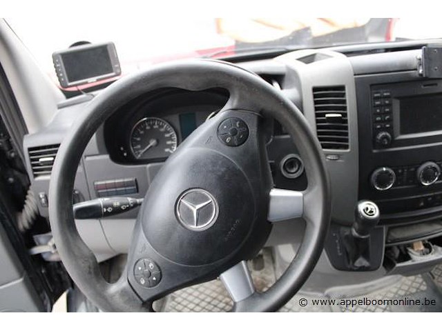 Lichte vrachtwagen mercedes, sprinter, wdb9066351p563365, datum 1e insch 02/01/18, 2143cm³, 120kw, diesel, euro vi, 161530km vlgs ltst keuring, kentekenbewijs deel i+ii, gelijkvormigheidsattest, keuring geldig tot 01/26 - afbeelding 9 van  10