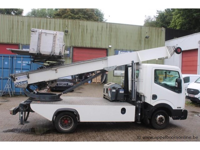 Lichte vrachtwagen nissan, nt400, vwasxtf24k7223421, 1e insch 21/05/2019, 2953cm³, 96kw, diesel, euro 6, 126438km, inschrijvingsbewijs deel i en ii, keuringsbewijs (geldig tot 25/08/2026), gelijkvormigheidsattest, identificatieverslag - afbeelding 12 van  23