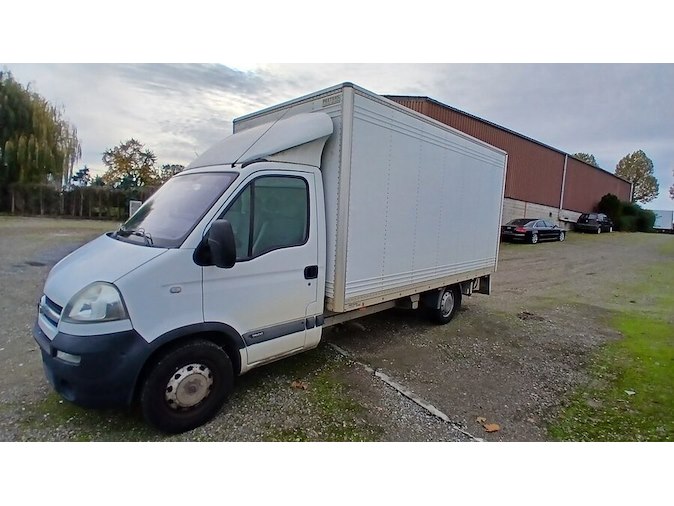 Lichte vrachtwagen opel movano, 2 heftrucks, 3 transpaletten