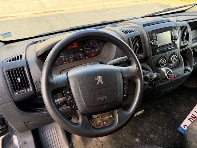 Lichte vrachtwagen peugeot boxer (2023 / vf3 ycb pfb 12 v90 559) - afbeelding 28 van  28