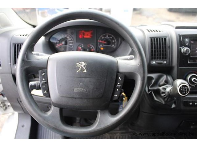Lichte vrachtwagen peugeot, boxer, vf3ycbnfc12n29284, 1e inschr 04/03/20, 142600km, 2179cm³, 103kw, diesel, euro 6d, kenteken deel i, gelijkvormigheidsattest, identificatieverslag, keuring geldig 06/03/26 - afbeelding 6 van  17