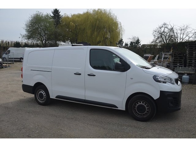 Lichte vrachtwagen peugeot expert, type: v, variant: f, versie: ahk8-b2f01e, chassisnummer: vf3vfahk8mz033146, bouwjaar: 25/03/2021, met kentekenbewijs deel i en ii , gelijkvormigheidsattest, schouwingsbewijs (verlopen) en 1 sleutel - afbeelding 18 van  30