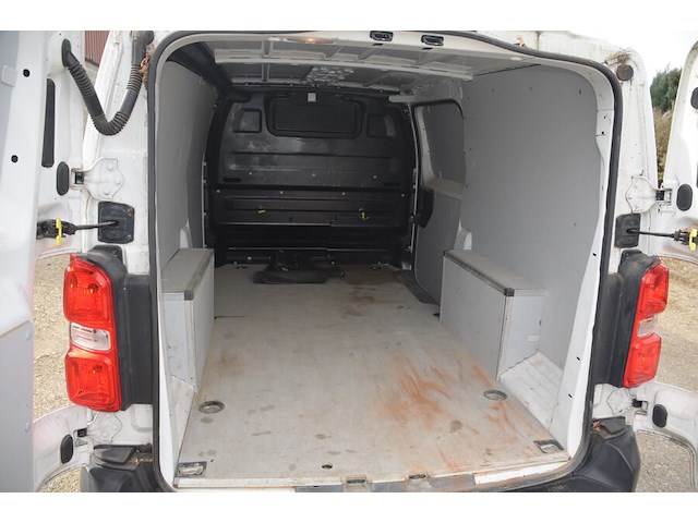 Lichte vrachtwagen peugeot expert, type: v, variant: f, versie: ahk8-b2f01e, chassisnummer: vf3vfahk8mz033146, bouwjaar: 25/03/2021, met kentekenbewijs deel i en ii , gelijkvormigheidsattest, schouwingsbewijs (verlopen) en 1 sleutel - afbeelding 25 van  30