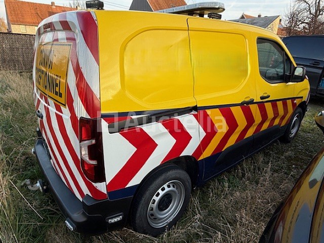Lichte vrachtwagen peugeot partner 1,5 bleu hdi ( 2022 / vr3 efy ht2 nn 530 710) - afbeelding 1 van  30