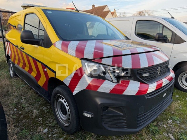 Lichte vrachtwagen peugeot partner 1,5 bleu hdi ( 2022 / vr3 efy ht2 nn 530 710) - afbeelding 13 van  30