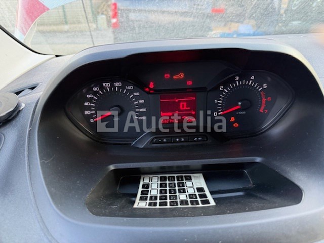 Lichte vrachtwagen peugeot partner 1,5 bleu hdi ( 2022 / vr3 efy ht2 nn 530 710) - afbeelding 24 van  30