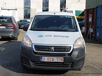 Lichte vrachtwagen peugeot, partner, vf37abhw6hj828322, 1e insch 01/12/2017, 1560cm³, 55kw, diesel, euro 6b, 204424km, kentekenbewijs deel i, keuring geldig tot 08/26, gelijkvormigheidsattest, identificatieverslag - afbeelding 2 van  14