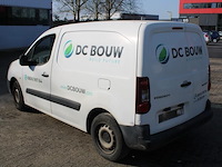 Lichte vrachtwagen peugeot, partner, vf37abhw6hj828322, 1e insch 01/12/2017, 1560cm³, 55kw, diesel, euro 6b, 204424km, kentekenbewijs deel i, keuring geldig tot 08/26, gelijkvormigheidsattest, identificatieverslag - afbeelding 7 van  14