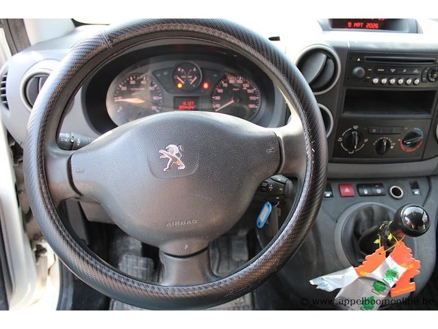 Lichte vrachtwagen peugeot, partner, vf37abhw6hj828322, 1e insch 01/12/2017, 1560cm³, 55kw, diesel, euro 6b, 204424km, kentekenbewijs deel i, keuring geldig tot 08/26, gelijkvormigheidsattest, identificatieverslag - afbeelding 4 van  14
