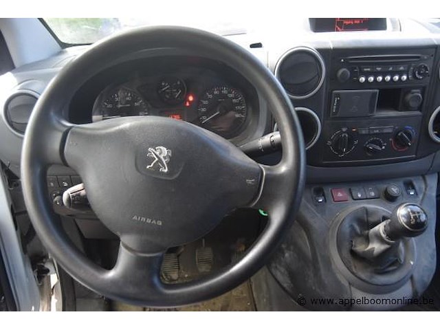 Lichte vrachtwagen, peugeot, partner, vf37bbhw6jn520640, 1e insch 19/06/2018, 1560cm³, 55kw, diesel, euro 6b, 136978km, inschrijvingsbewijs deel i en ii, keuringsbewijs (geldig tot 22/06/2026), gelijkvormigheidsattest, identificatieverslag - afbeelding 2 van  19