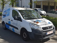 Lichte vrachtwagen, peugeot, partner, vf37bbhw6jn520640, 1e insch 19/06/2018, 1560cm³, 55kw, diesel, euro 6b, 136978km, inschrijvingsbewijs deel i en ii, keuringsbewijs (geldig tot 22/06/2026), gelijkvormigheidsattest, identificatieverslag - afbeelding 1 van  19