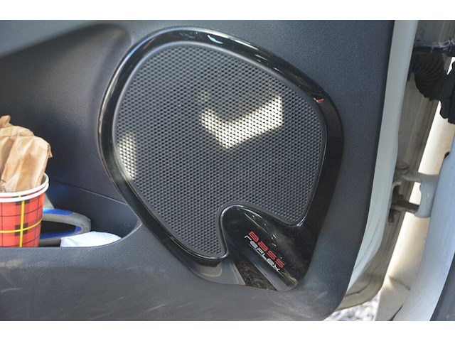 Lichte vrachtwagen renault clio, type: r, variant: 6rdf, versie: 6rdf0a, chassisnummer: vf16rdf0a57102209, bouwjaar: 16/02/2017 met kentekenbewijs deel i en ii, gelijkvormigheidsattest, verlopen schouwingsbewijs en 1 sleutel (3) - afbeelding 7 van  37