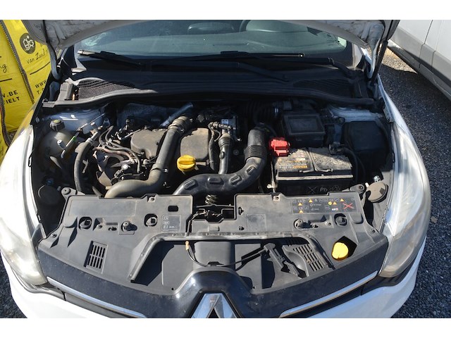 Lichte vrachtwagen renault clio, type: r, variant: 6rdf, versie: 6rdf0a, chassisnummer: vf16rdf0a57102209, bouwjaar: 16/02/2017 met kentekenbewijs deel i en ii, gelijkvormigheidsattest, verlopen schouwingsbewijs en 1 sleutel (3) - afbeelding 13 van  37