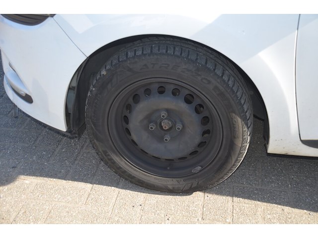 Lichte vrachtwagen renault clio, type: r, variant: 6rdf, versie: 6rdf0a, chassisnummer: vf16rdf0a57102209, bouwjaar: 16/02/2017 met kentekenbewijs deel i en ii, gelijkvormigheidsattest, verlopen schouwingsbewijs en 1 sleutel (3) - afbeelding 32 van  37