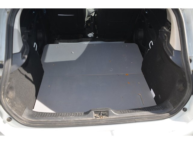 Lichte vrachtwagen renault clio, type: r, variant: 6rdf, versie: 6rdf0a, chassisnummer: vf16rdf0a57102209, bouwjaar: 16/02/2017 met kentekenbewijs deel i en ii, gelijkvormigheidsattest, verlopen schouwingsbewijs en 1 sleutel (3) - afbeelding 36 van  37
