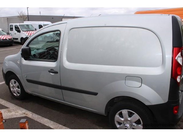 Lichte vrachtwagen renault kangoo, electrisch, datum 1ste inschrijving 12/9/2013 12vf1fw0zbc46608787, km-stand laatste keuring 58.445 - afbeelding 8 van  11