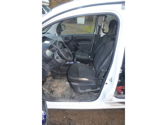 Lichte vrachtwagen renault kangoo, type w, variant fw58, ch.nr. vf1fw58m554191583, bouwjaar 18-05-2016 (sleutel, boorddocumenten: inschrijvingsbewijs deel i en gelijkvormigheidsattest) (2) - afbeelding 6 van  36