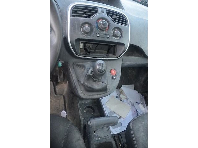 Lichte vrachtwagen renault kangoo, type w, variant fw58, ch.nr. vf1fw58m554191583, bouwjaar 18-05-2016 (sleutel, boorddocumenten: inschrijvingsbewijs deel i en gelijkvormigheidsattest) (2) - afbeelding 9 van  36