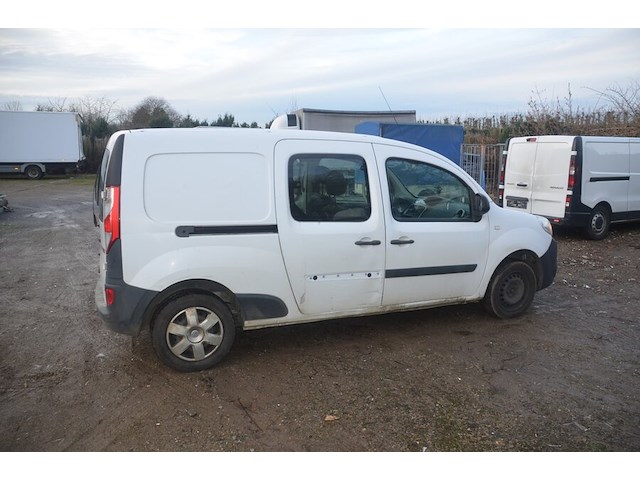 Lichte vrachtwagen renault kangoo, type w, variant fw58, ch.nr. vf1fw58m554191583, bouwjaar 18-05-2016 (sleutel, boorddocumenten: inschrijvingsbewijs deel i en gelijkvormigheidsattest) (2) - afbeelding 27 van  36