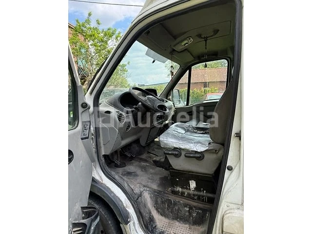 Lichte vrachtwagen renault master (2003 / vf1 udc uk5 28 630 744) - afbeelding 18 van  22