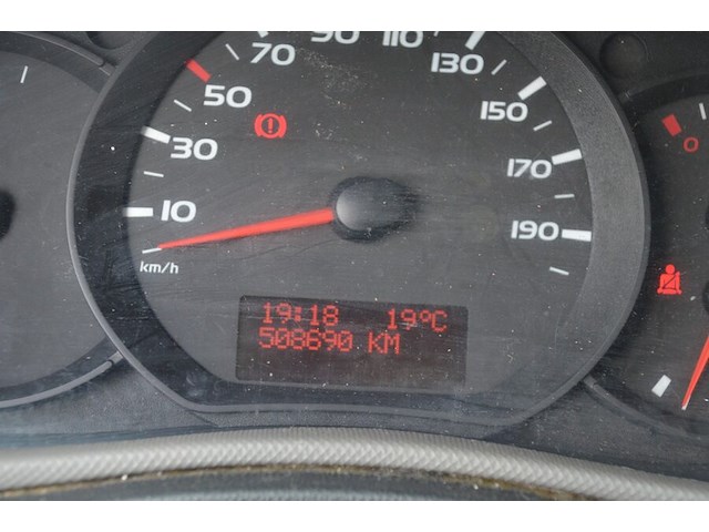 Lichte vrachtwagen renault master, type: ma, chassisnummer: vf1mafedc48062258, bouwjaar: 15/11/2012 met inschrijvingsbewijs deel i, gelijkvormigheidsattest en verlopen schouwingsbewijs. (b1) - afbeelding 11 van  42