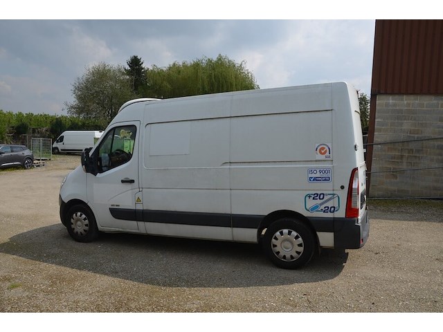Lichte vrachtwagen renault master, type: ma, chassisnummer: vf1mafedc48062258, bouwjaar: 15/11/2012 met inschrijvingsbewijs deel i, gelijkvormigheidsattest en verlopen schouwingsbewijs. (b1) - afbeelding 37 van  42