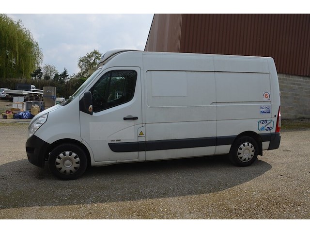 Lichte vrachtwagen renault master, type: ma, chassisnummer: vf1mafedc48062258, bouwjaar: 15/11/2012 met koeling, inschrijvingsbewijs deel i, gelijkvormigheidsattest en verlopen schouwingsbewijs. (b1) - afbeelding 12 van  42