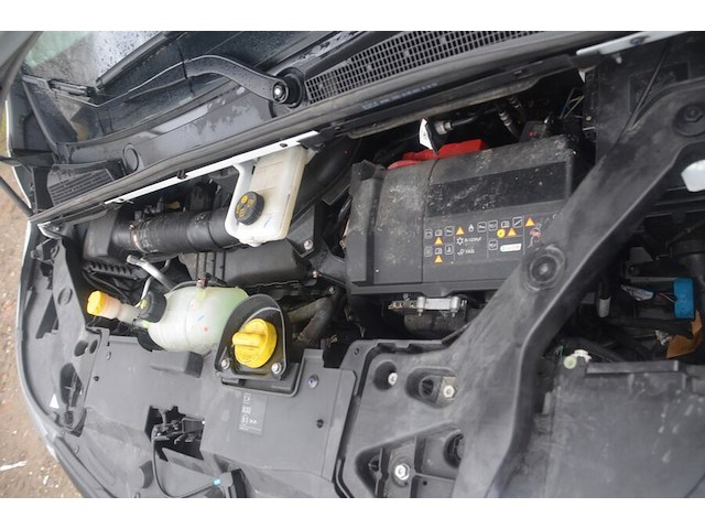 Lichte vrachtwagen renault trafic, type l, variant fam9r, versie my6uc4c82a02, ch.nr. vf1fl000271320943, bouwjaar 23-06-2023 (sleutel, boorddocumenten: inschrijvingsbewijs deel i + deel ii, gelijkvormigheidsattest) - afbeelding 15 van  41