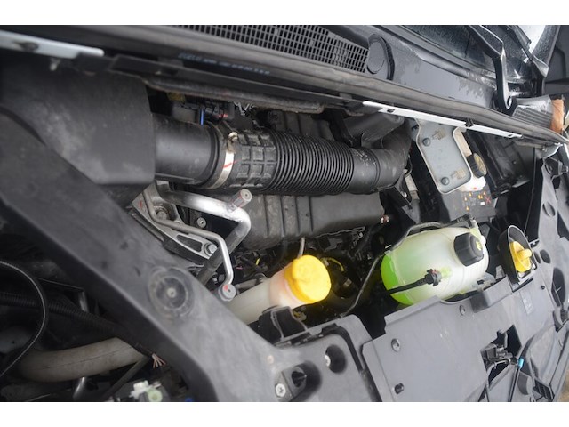 Lichte vrachtwagen renault trafic, type l, variant fam9r, versie my6uc4c82a02, ch.nr. vf1fl000271320943, bouwjaar 23-06-2023 (sleutel, boorddocumenten: inschrijvingsbewijs deel i + deel ii, gelijkvormigheidsattest) - afbeelding 18 van  41