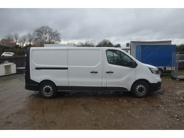 Lichte vrachtwagen renault trafic, type l, variant fam9r, versie my6uc4c82a02, ch.nr. vf1fl000271320943, bouwjaar 23-06-2023 (sleutel, boorddocumenten: inschrijvingsbewijs deel i + deel ii, gelijkvormigheidsattest) - afbeelding 28 van  41