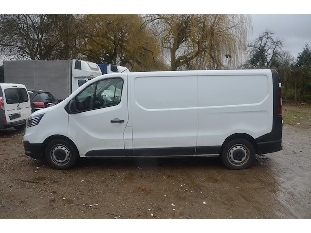 Lichte vrachtwagen renault trafic, type l, variant fam9r, versie my6uc4c82a02, ch.nr. vf1fl000271320943, bouwjaar 23-06-2023 (sleutel, boorddocumenten: inschrijvingsbewijs deel i + deel ii, gelijkvormigheidsattest) - afbeelding 23 van  41