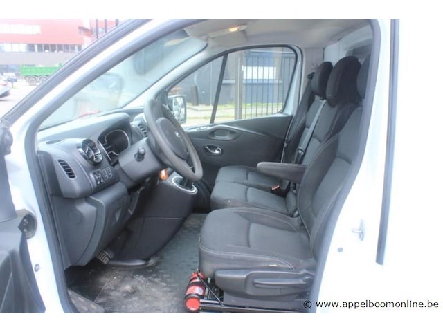 Lichte vrachtwagen renault, trafic, vf1fl000567501112, 1e insch 29/07/2021, 142354km, inschrijvingsbewijs deel i, keuringsbewijs (geldig tot 09/08/2026), gelijkvormigheidsattest, identificatieverslag - afbeelding 2 van  20