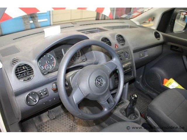 Lichte vrachtwagen volkswagen caddy, cng, datum 1ste inschrijving 29/6/2015, chassisnummer wv1zzz2kzfx1493084; 46.084, euro 5b - afbeelding 2 van  10