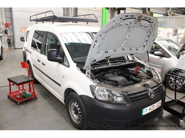 Lichte vrachtwagen volkswagen caddy, cng, datum 1ste inschrijving 4/11/2014 chassisnummer wv1zzz2kzfx048924, km-stand laatste keuring 43.927; euro 5b - afbeelding 3 van  9
