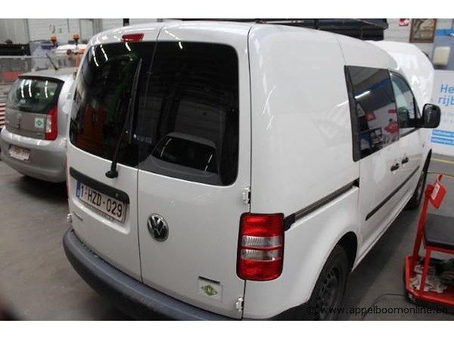 Lichte vrachtwagen volkswagen caddy, cng, datum 1ste inschrijving 4/11/2014 chassisnummer wv1zzz2kzfx048924, km-stand laatste keuring 43.927; euro 5b - afbeelding 4 van  9