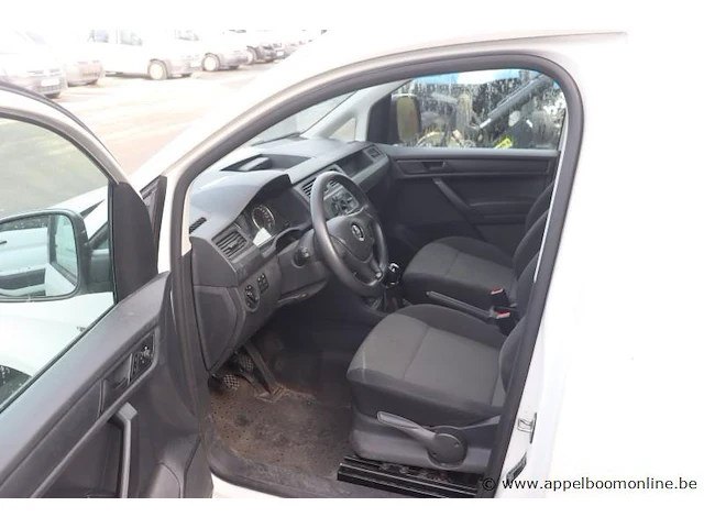 Lichte vrachtwagen volkswagen caddy, datum 1ste inschr 9/06/2017, chassisnr wv1zzz2kzhx156959, km-stand 55965, euro 6b, schade rondom, mtm 2345kg - afbeelding 8 van  13