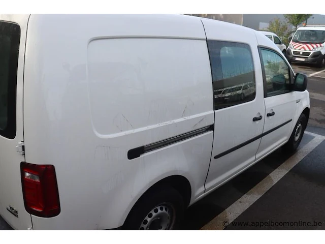 Lichte vrachtwagen volkswagen caddy, datum 1ste inschr 9/06/2017, chassisnr wv1zzz2kzhx156959, km-stand 55965, euro 6b, schade rondom, mtm 2345kg - afbeelding 12 van  13