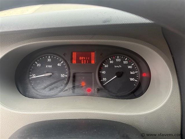 Lichte vrachtwagen - afbeelding 2 van  13