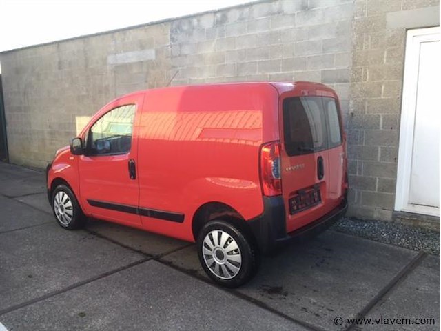 Lichte vrachtwagen - afbeelding 1 van  17