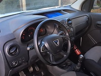 Lichte vrachtwagen - afbeelding 3 van  19