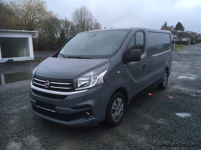 Lichte vrachtwagen - afbeelding 11 van  18