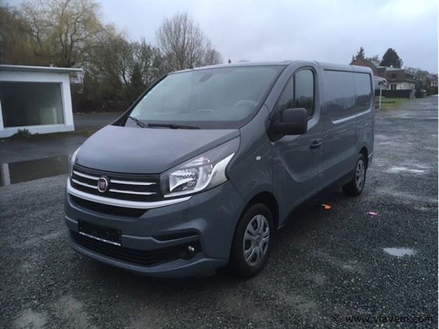 Lichte vrachtwagen - afbeelding 1 van  18