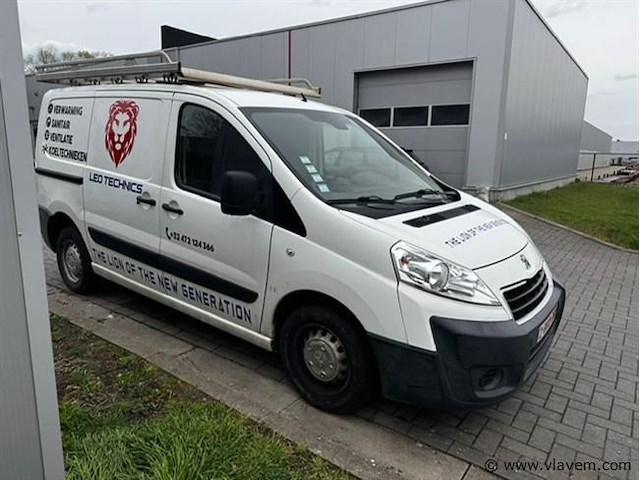 Lichte vrachtwagen - afbeelding 12 van  14