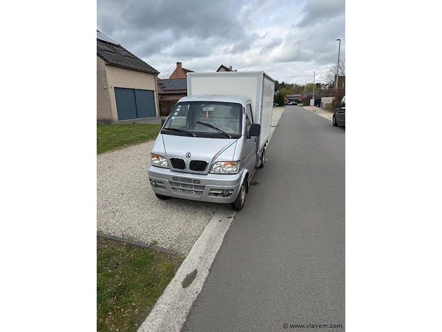 Lichte vrachtwagen - afbeelding 11 van  17