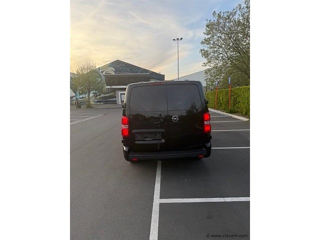 Lichte vrachtwagen - afbeelding 10 van  14