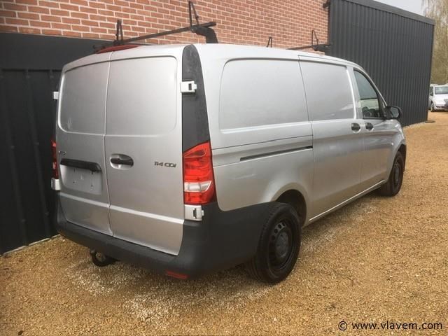 Lichte vrachtwagen - afbeelding 16 van  22