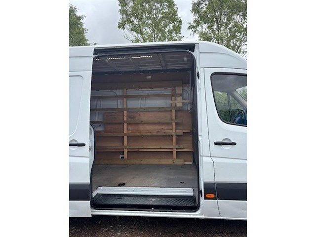 Lichte vrachtwagen - afbeelding 11 van  19