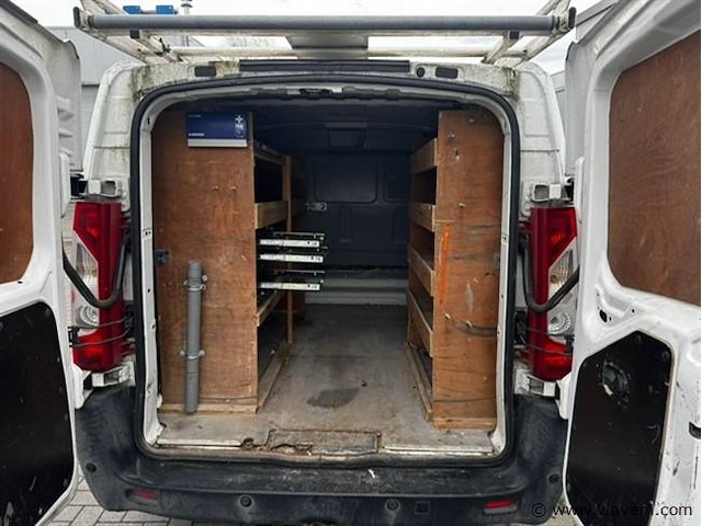 Lichte vrachtwagen - afbeelding 12 van  14