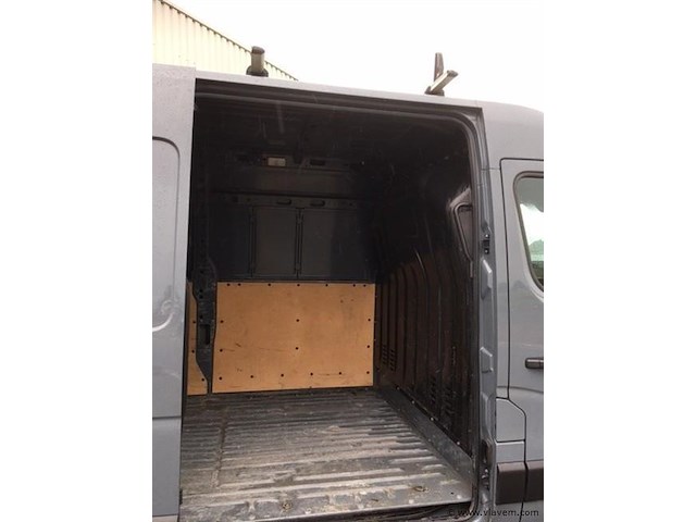 Lichte vrachtwagen - afbeelding 9 van  17